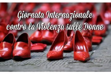 Scarpe rosse simbolo della giornata internazionale contro la violenza sulle donne